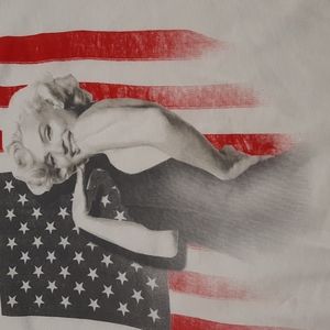 NWOT Marilyn Monroe Large shortsleeve shirt american girl